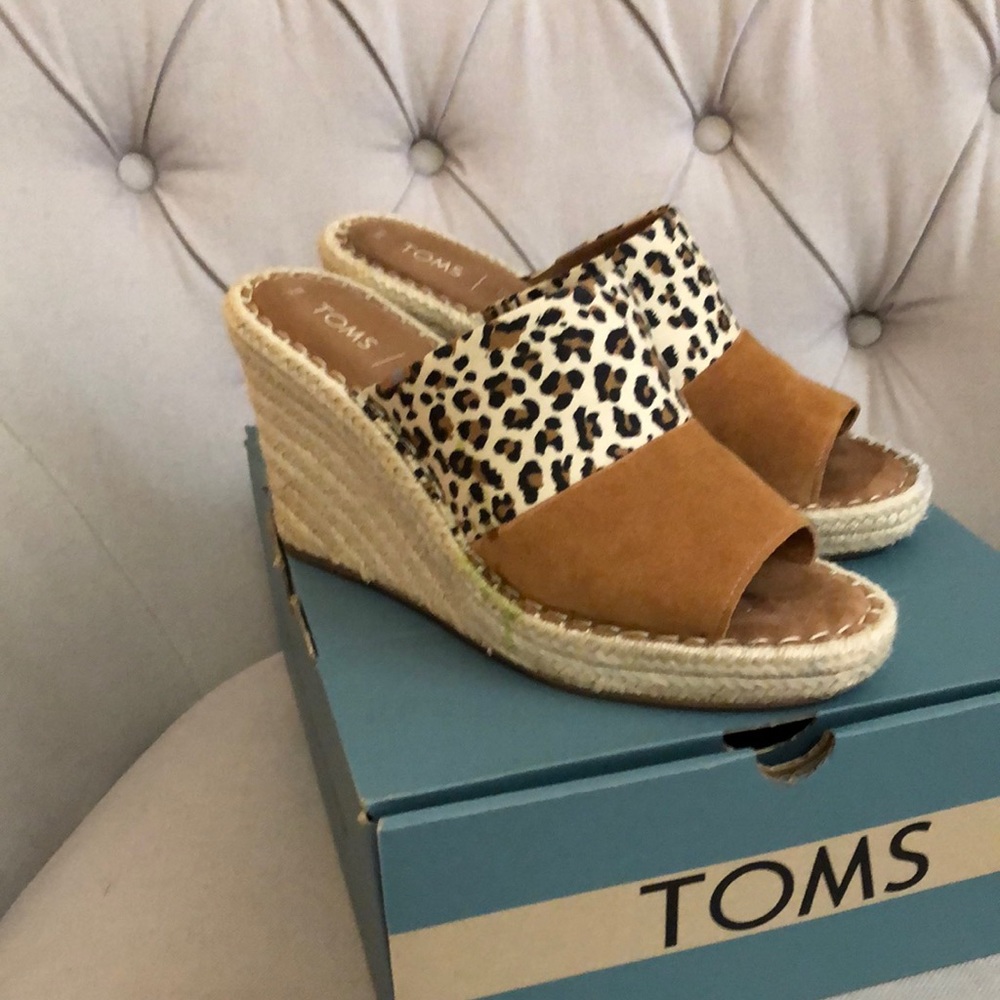 TOMS Leopard print suede mule